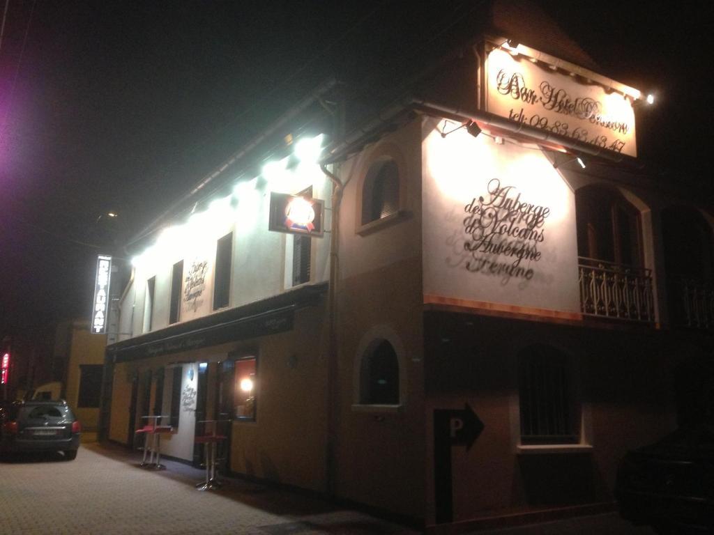 Mably Auberge Des Volcans D'Auvergne מראה חיצוני תמונה