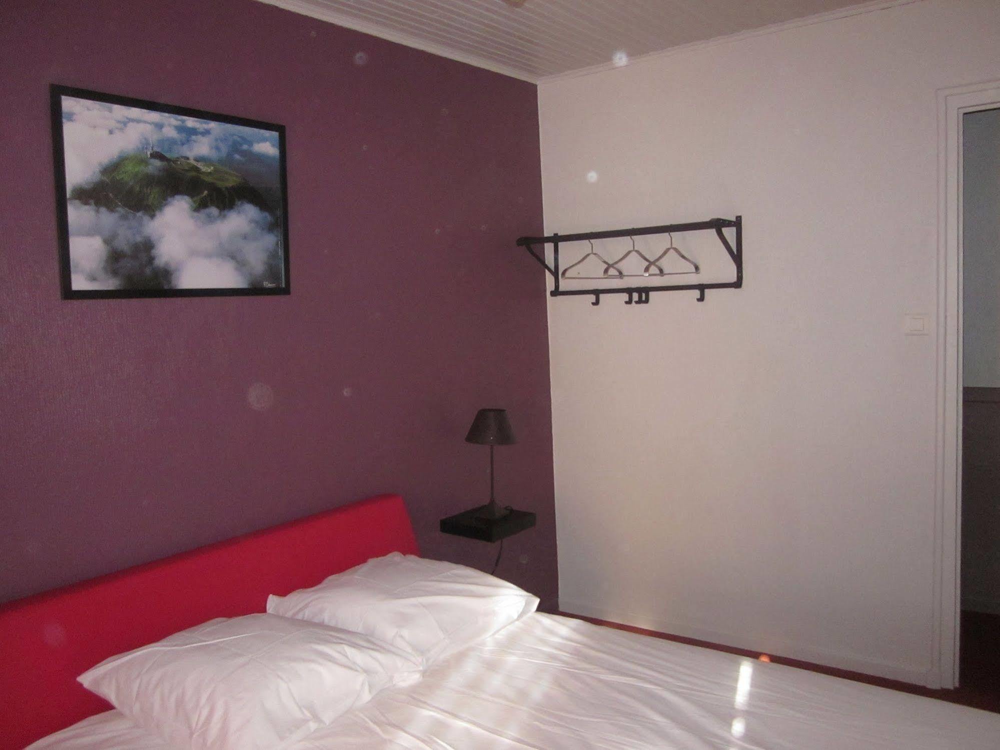 Mably Auberge Des Volcans D'Auvergne מראה חיצוני תמונה