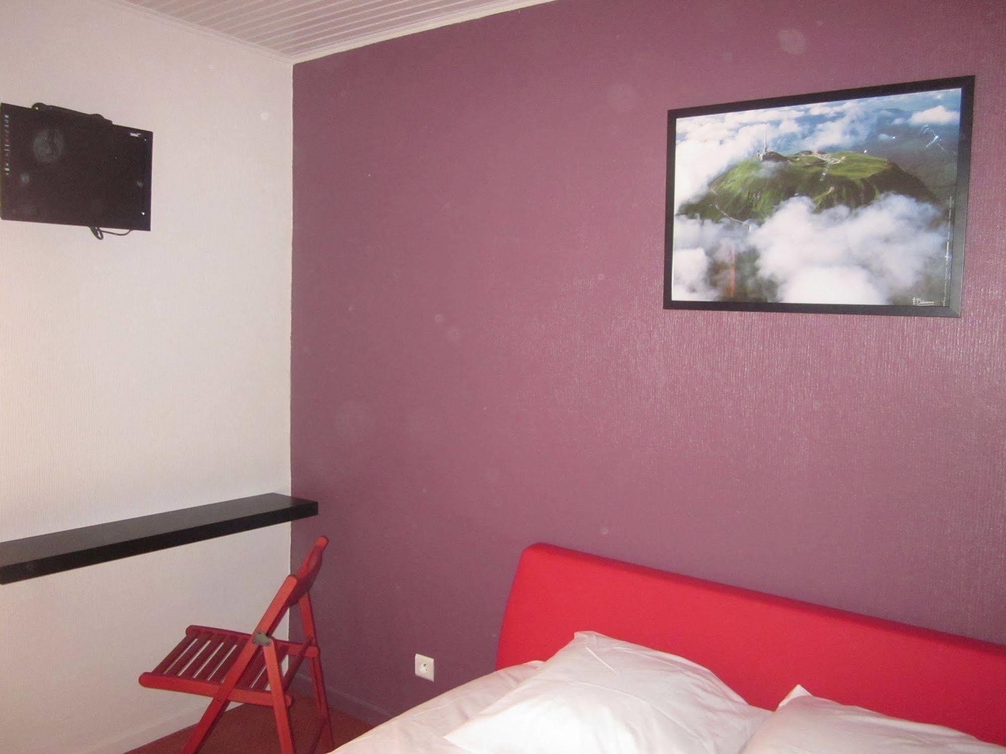 Mably Auberge Des Volcans D'Auvergne מראה חיצוני תמונה