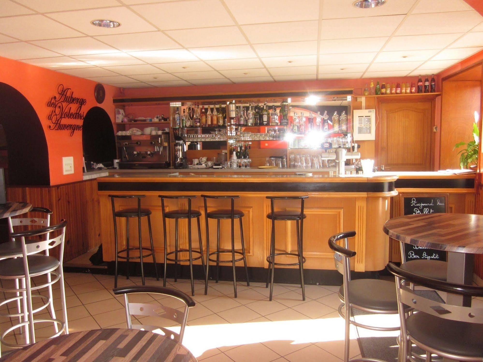 Mably Auberge Des Volcans D'Auvergne מראה חיצוני תמונה